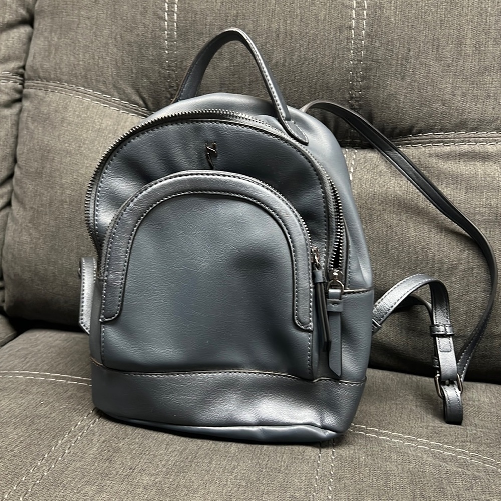 Simply Vera- Vera Wang backpack purse